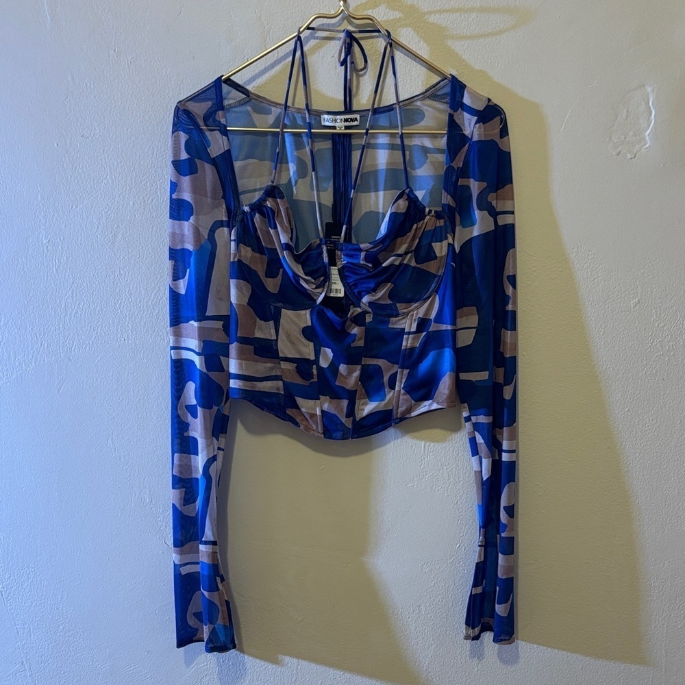 Fashion Nova Blue and Tan Patterned Blouse